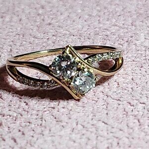 JTV White Cubic Zirconia 10k Yellow Gold Ring